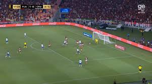 Veja como Matheus Pereira pode ter "ajudado" Jorginho a salvar gol em lance de VAR; veja