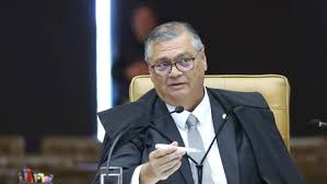 Dino beneficiou Lulinha com tese rejeitada por Rosa Weber a Filipe Martins