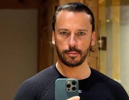 максим галкін