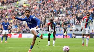 Everton: Iliman Ndiaye finds the back of the net again (video)