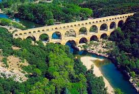 Résultat de recherche d'images pour "pont du gard"