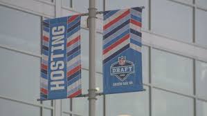 Brad Paisley to Headline Free NFL Draft Concert Series in Green Bay