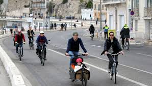 38.000 promeneurs pour la première édition de l'année de La Voie est Libre sur la Corniche Kennedy à Marseille