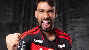 Com Danilo no radar, Flamengo quer 'tiro certo' no mercado após Paquetá e mira pausa da Copa por reforços