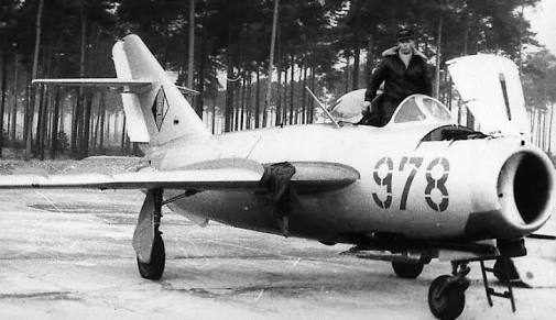 images?q=tbn:ANd9GcQDJkNAUXOboaTC2ZYT2qP2jPT8YA3CrOKlrDDeJQOhJoqICZ6qQW2akZzs