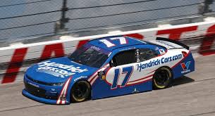Kyle Larson seeks second straight O’Reilly Auto Parts Series victory