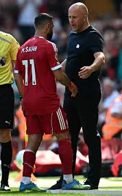 سلوت مدرب ليفربول يثير الغموض حول خطورة إصابة محمد صلاح