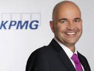 Peter Ertl © KPMG. Wien. Der Themenkomplex Governance, Risk Management und Compliance (GRC) gewinnt bei Vorständen von Unternehmen immer mehr an Bedeutung. - Peter-Ertl-1-Credit-KPMG