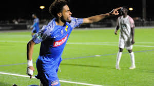 Coupe de France: Petits Poucets Écrasent les Géants! Choc et Suspense!
