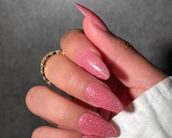 Image de Glitter Pink Almond Nails