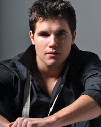 Cory (Cornwall) to be played by Robbie Amell. - robbie-amell-stephen-and-robbie-amell-30629292-424-535