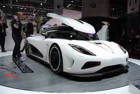Hasil gambar untuk mobil sport tercepat