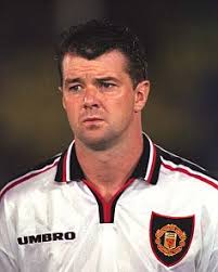 Konon Gary Pallister ini adalah salah satu pemain favorit Pak Ketum UI @Sir Alsep Ferguson - article-0-0005AD3C00000258-547_237x296