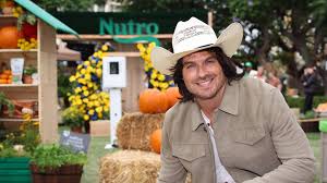 Ian Somerhalder Advocates for Community and Sustainability in New Farm Life 
and Nutro Partnership