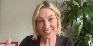 Why Kelly Cates is the Talk of the UK Right Now: Live Show and Stunning Style