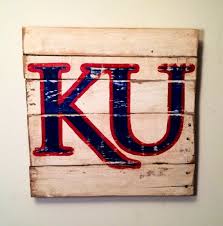 Résultat de recherche d'images pour "KU Jayhawk appliqued quilt"