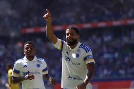 João Marcelo marca seu primeiro gol pelo Cruzeiro, contra o Mirassol