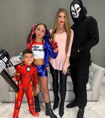 Casemiro Surpreende Fãs com Fantasias Criativas de Halloween!