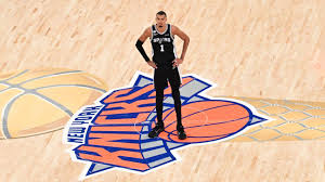 Cómo Wemby y los Spurs lucharon contra el ruido en MSG... y ganaron