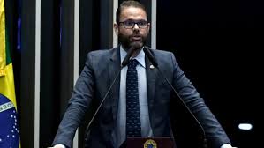 TSE agenda julgamento que pode cassar Jorge Seif