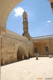 Bildergebnis für ‫صور حديثــة لكنيسة مار بهنام واختــــه‬‎