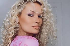 GRL singer Lauren Bennett dies aged 37 as bandmates say 'hearts are broken'