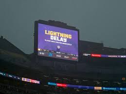 Kickoff delayed at least 45 minutes in Baton Rouge