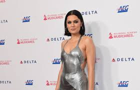 Jessie J Hospitalisée! Infection Pulmonaire Après Son Cancer: Que se Passe-t-il?
