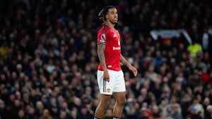 Carrick reveals team news for Brentford clash