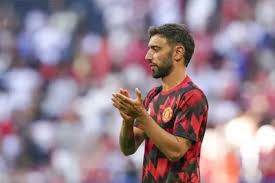 ‘He’s perfect’ - Paul Scholes explains hidden impact Carlos Baleba transfer would have on Bruno Fernandes at Man Utd