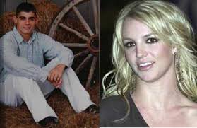 U.S. pop star Britney Spears (right) was married to childhood friend Jason Allen Alexander (left) Saturday Jan. 3, 2004 in Las Vegas, the Las Vegas ... - xinsrc_238a2c127d2e48048bb14debb9633e53_Jason-Alexander