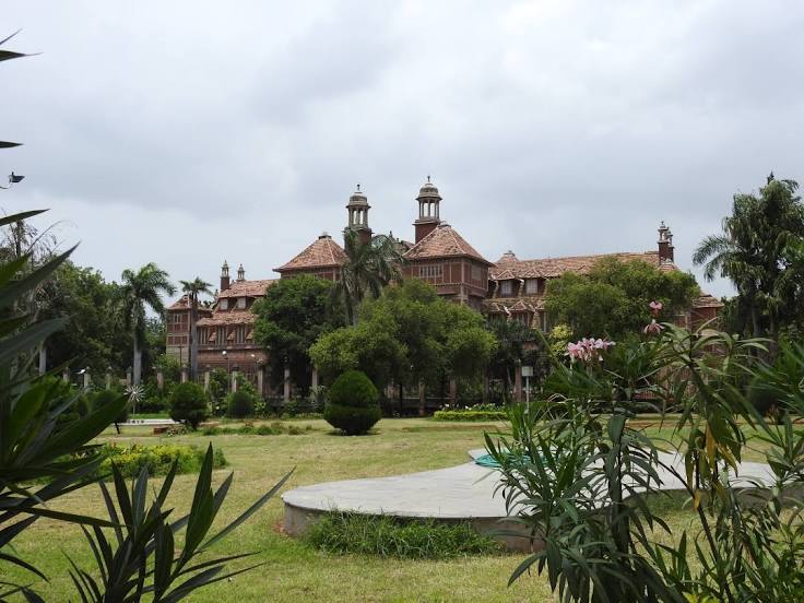 Baroda Museum And Picture Gallery 