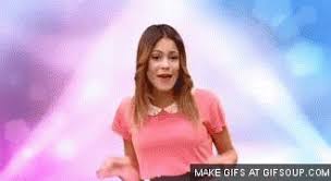 Résultat de recherche d'images pour "photos de violetta 3 qui bouge"