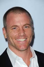 Sean Carrigan, who plays Dylan&#39;s pal, Ben &quot;Stitch&quot; Rayburn on Y&amp;R, will guest star on MODERN FAMILY on Wednesday, November 13. - sean-carrigan---jpi