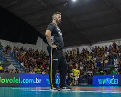 Rui Moreira vê evolução no Praia Clube mesmo com derrotas sucessivas para o Minas: "Encurtamos a distância"