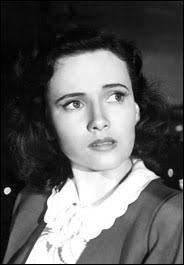 Teresa Wright in the 1942 film, &quot;Mrs. Miniver,&quot; for which she won the Oscar for best supporting actress. - 08wright