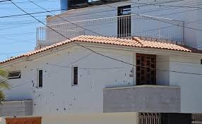 Atacan a balazos antiguo domicilio de Rubén Rocha; vivienda está abandonada