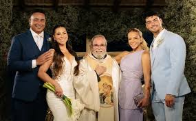 Show do pai, ilha privativa e menção a netos: o que rolou no casamento de Victor Alexandre, filho de Xanddy e Carla Perez, com Jarline Batista