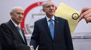 Cumhur İttifakı'nın kalesi Erzurum'da kritik anket.. AKP eridi, YRP yükseldi — Cumhuriyet