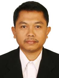 Dr. Ir. Dedi Priadi, DEA sebagai dekan FT periode 2013-2017. Penetapan tersebut merupakan hasil dari Seleksi Calon Dekan oleh Rektor. - dedi-priadi1