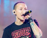 Chester Bennington resmi