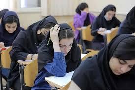 دفترچه سوالات کنکور هنر و زبان‌های خارجی ۱۴۰۵ منتشر شد + لینک دانلود دفترچه کنکور