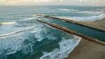 dies boat capsizes Kowie River