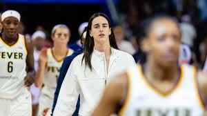 Fever Fall! Mitchell's 29 Not Enough vs. Mercury: Playoff Hopes Dwindle? - Imagen principal del artículo