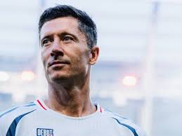 Robert Lewandowski era kicks off in Chicago