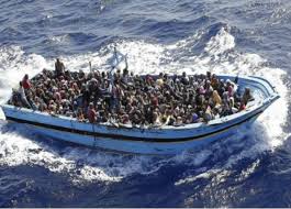Résultat de recherche d'images pour "bateaux migrants"