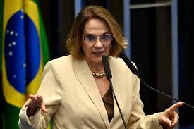 Aliadas de Michelle boicotaram evento de Flávio após omissão sobre Figueiredo