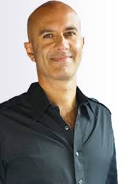 The bestselling author of the book &#39;The monk who sold his ferrari&#39; - Robin Sharma will be in Bangalore soon! - investor_invite