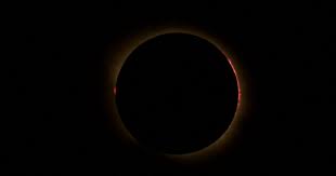 Eclipse solar total ocorre na Europa; veja detalhes do fenômeno