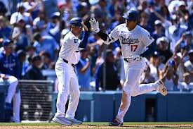 大谷HRで起こった珍事「ピザやフライドチキンを…」 咄嗟に対応した職人技に称賛「なんてプロ」（THE ANSWER）